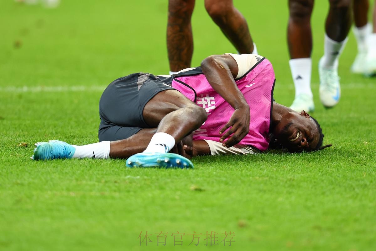 TA:卡马文加初步检查右膝副韧带断裂 伤缺至新年 TA:卡马文加初步检查右膝副韧带断裂 伤缺至新年